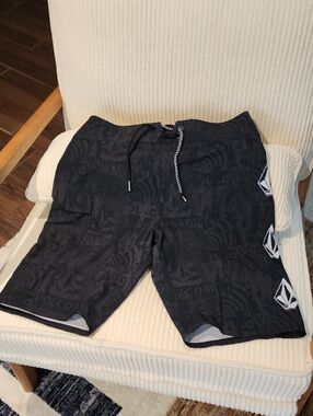 Volcom Black Tonal Logo Swim Boardshorts